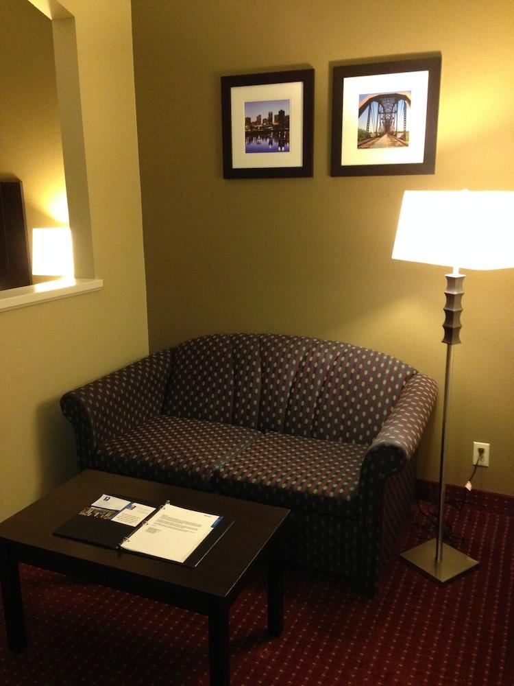 Quality Inn & Suites Little Rock West מראה חיצוני תמונה