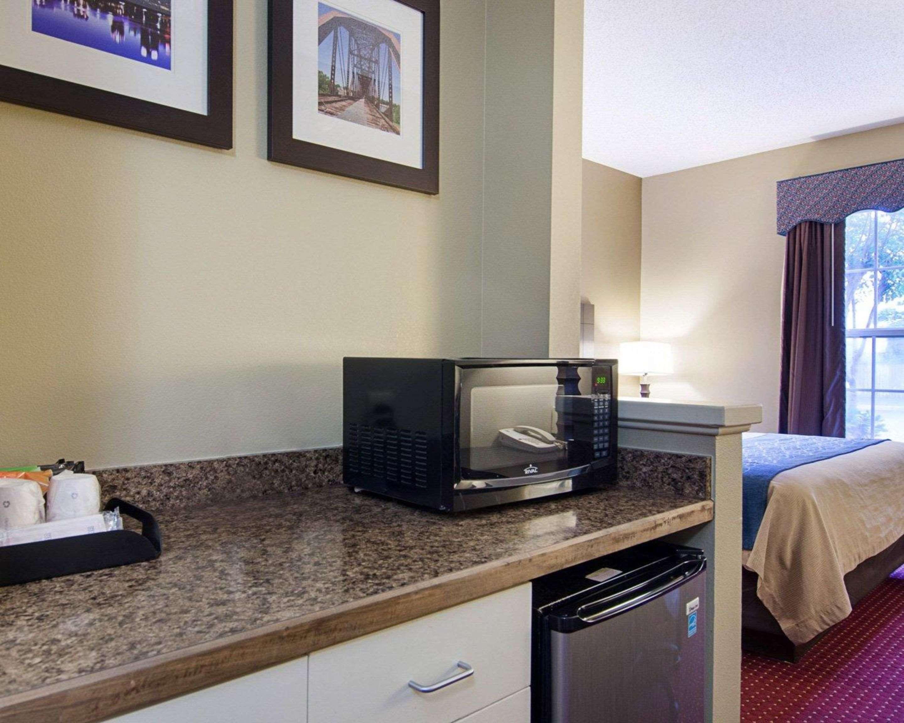 Quality Inn & Suites Little Rock West מראה חיצוני תמונה